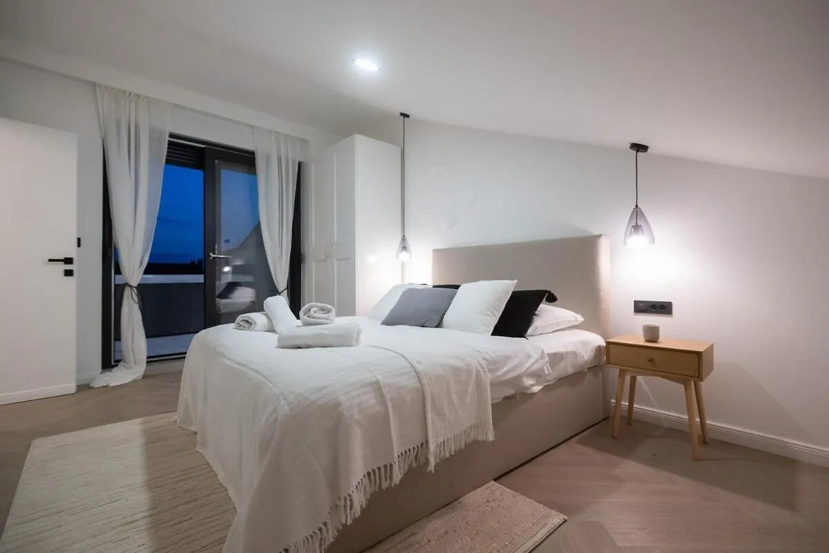 Luxury Rooftop Jacuzzi Duplex Apartment Zadar Croácia
