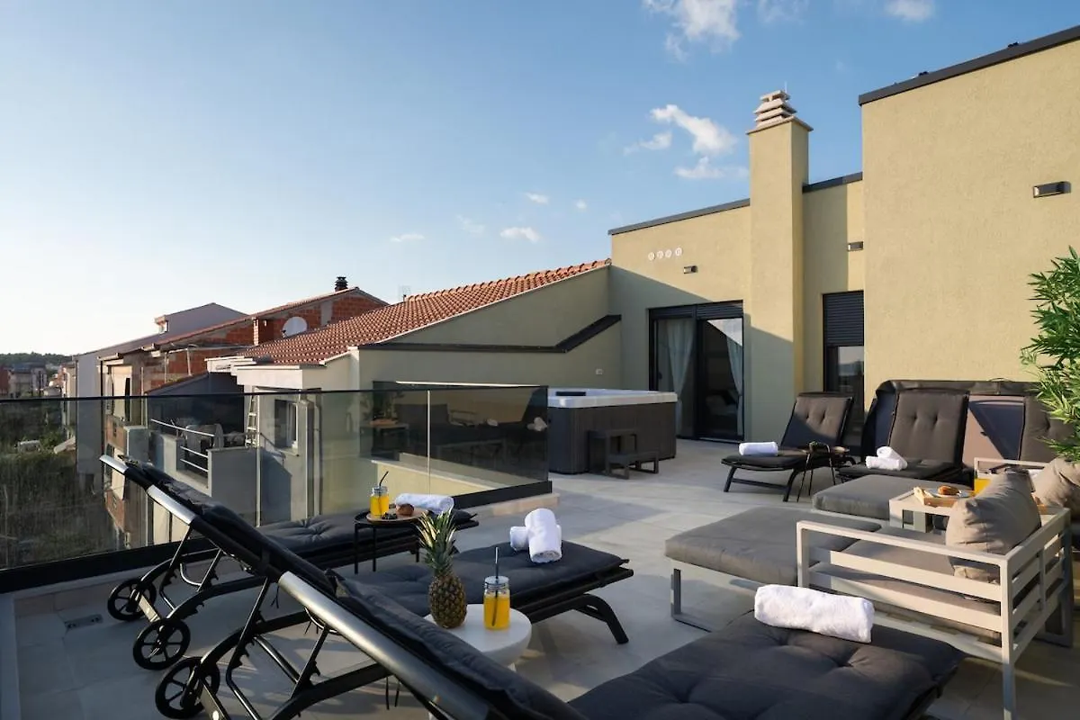 Luxury Rooftop Jacuzzi Duplex Apartment Zadar